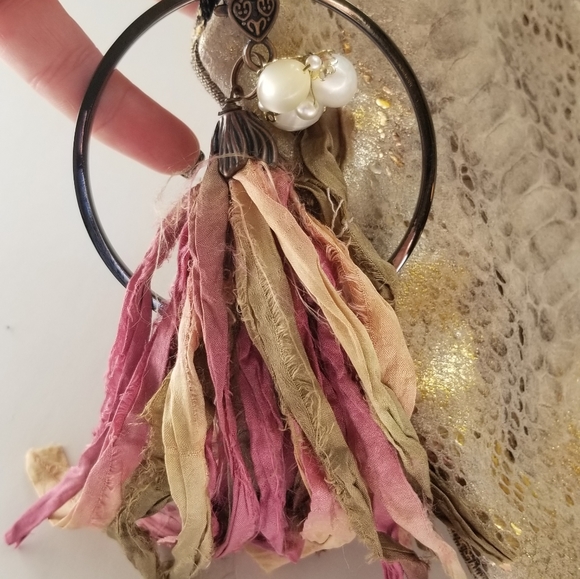 NWOT Boho Wristlet - Picture 3 of 4